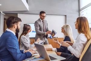 Az üzleti tréning elengedhetetlen a cégek számára